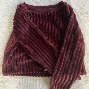 Soft Maroon ribbed texture sweater